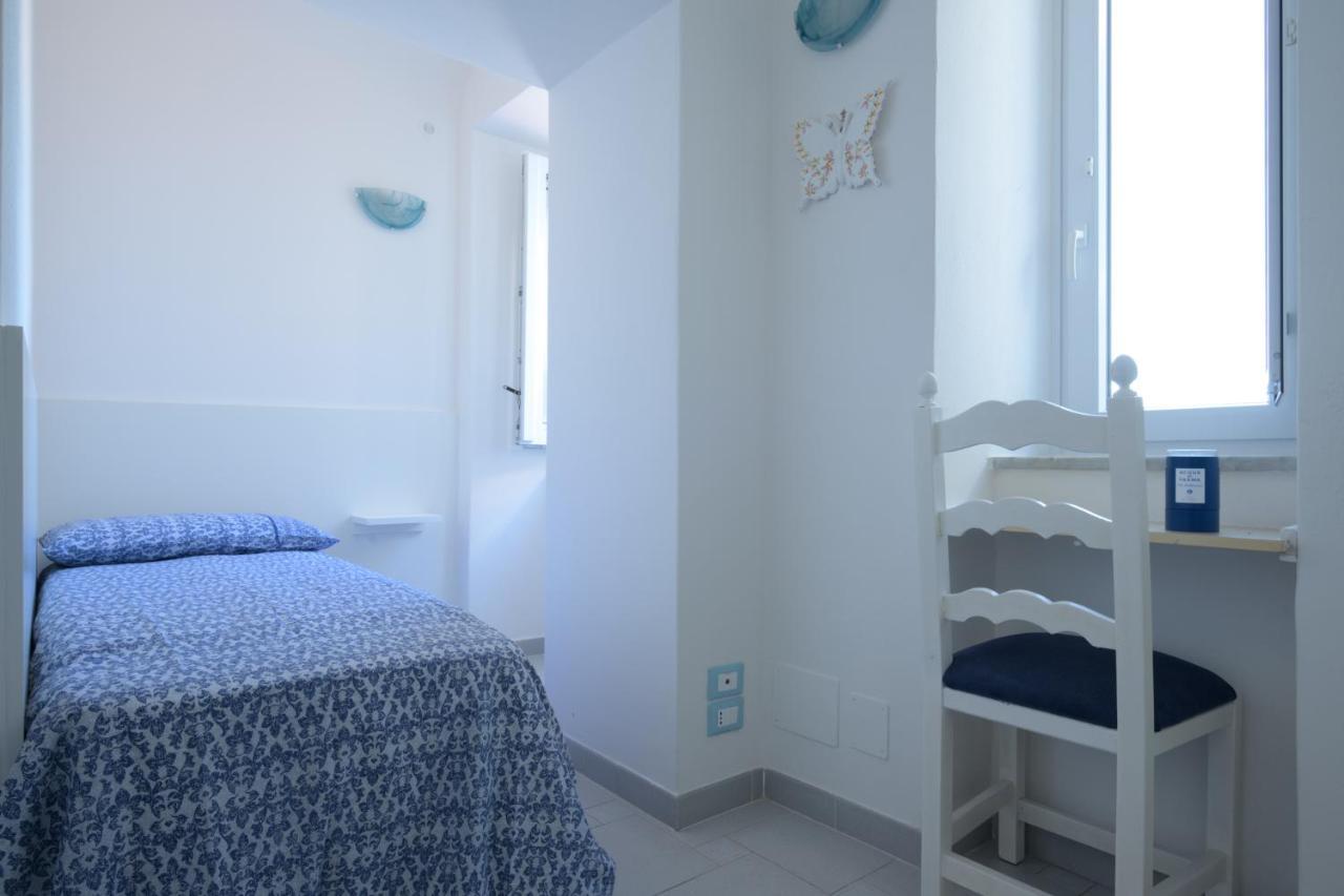 Un Angolo Di Mare...Nel Centro Di Ischia! Exterior photo