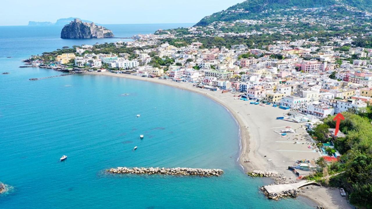 Un Angolo Di Mare...Nel Centro Di Ischia! Exterior photo